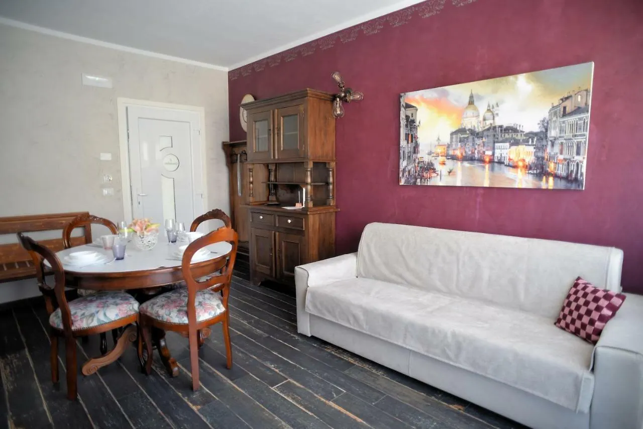 Apartment Suites Train Station Mestre